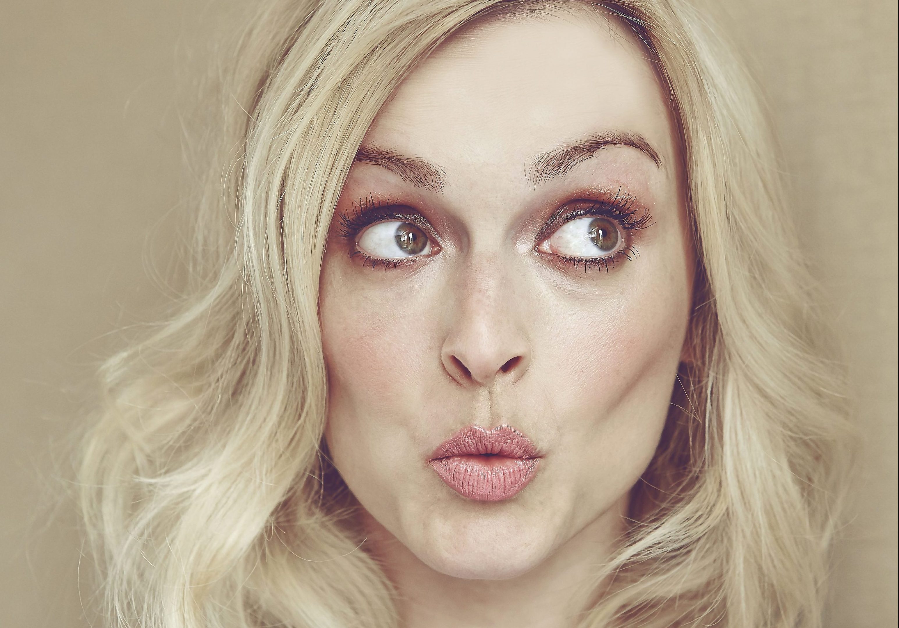 Fearne Cotton Balances Motherhood With Work Writing A Cookery Book In 8857