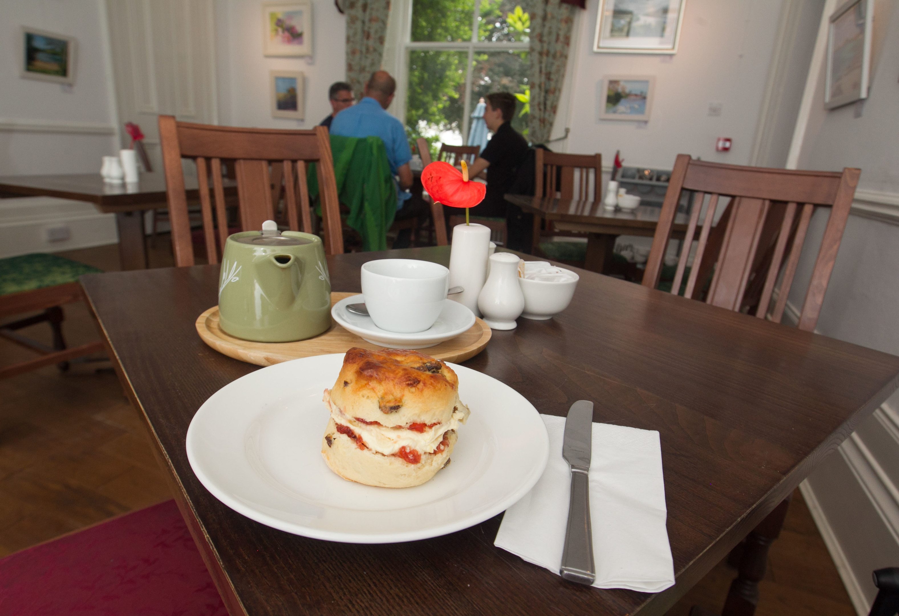 Scone Spy The Scones Are Chunky Beasts At The Tearoom At