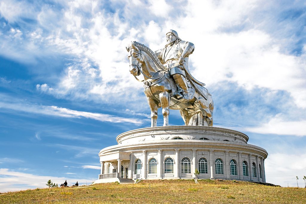 Where to see 10 of the world's biggest statues Sunday Post